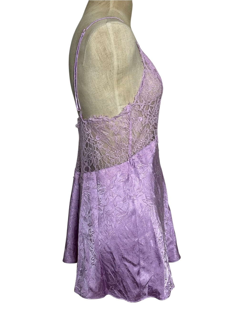Victoria’s Secret Lilac Jacquard Slip Dress Babydoll Eyelash Lace Romantic M - Picture 5 of 12